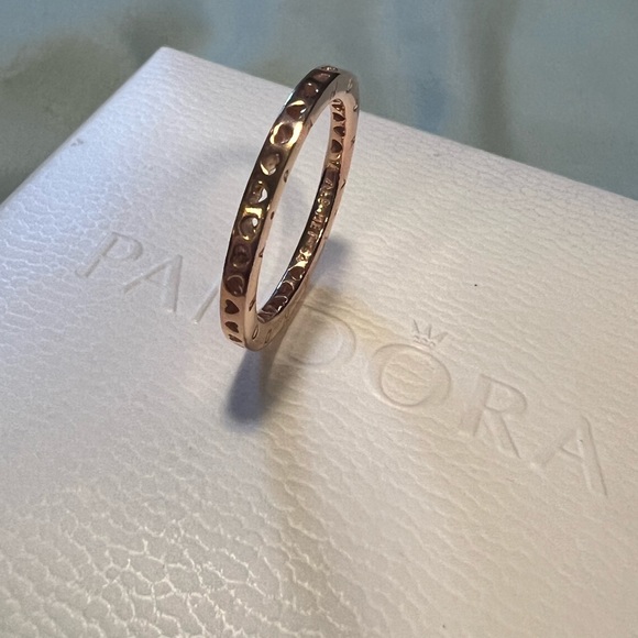 Pandora Rose Hearts Ring - Picture 6 of 7